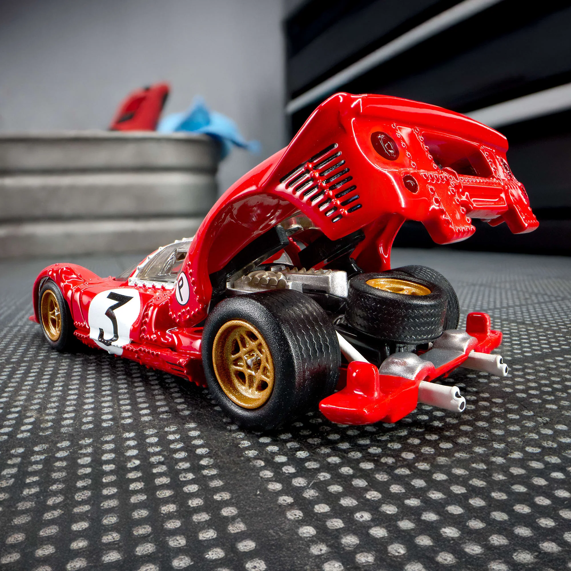 Hot Wheels Elite 64 1967 Ferrari 330 P4 - Image 14