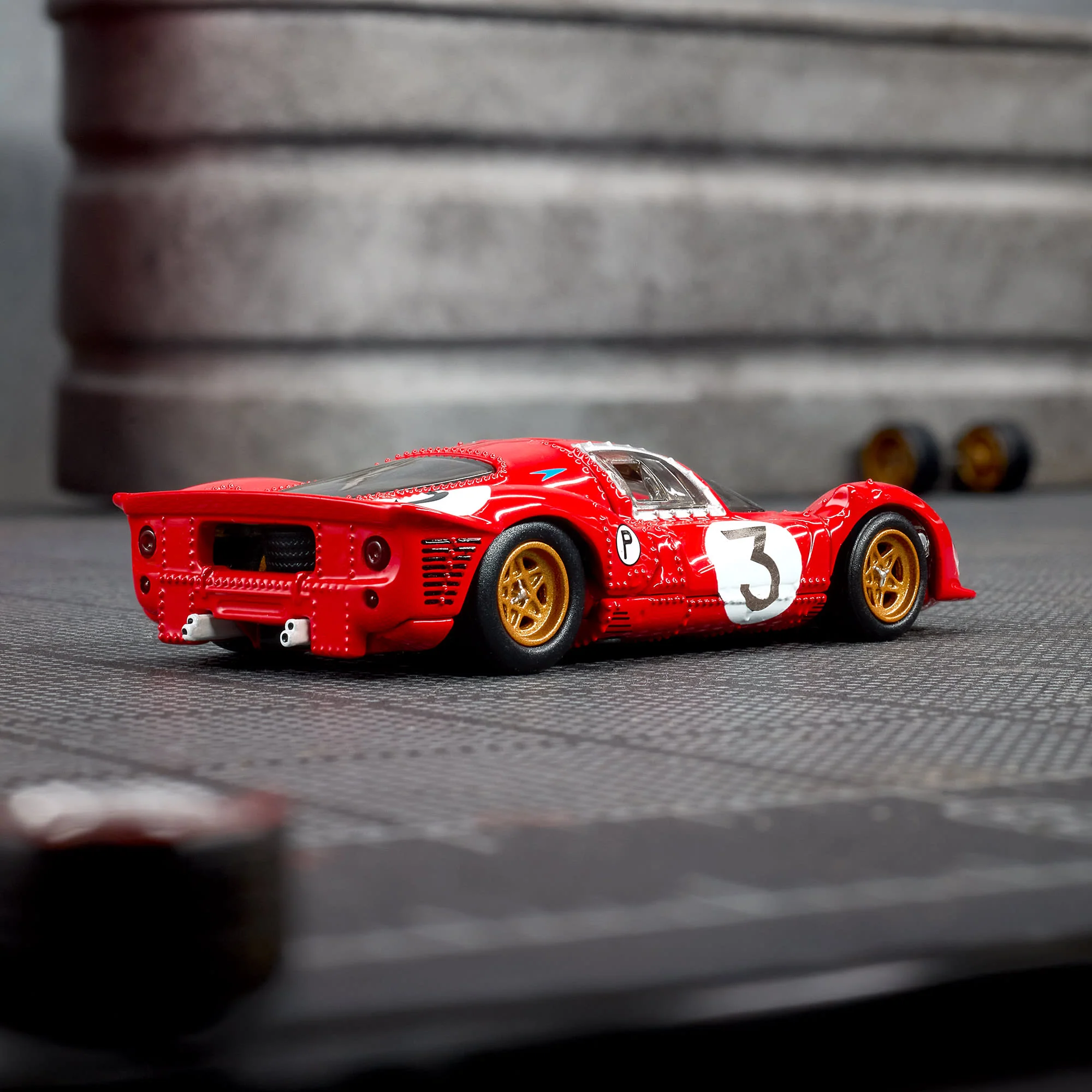 Hot Wheels Elite 64 1967 Ferrari 330 P4 - Image 3