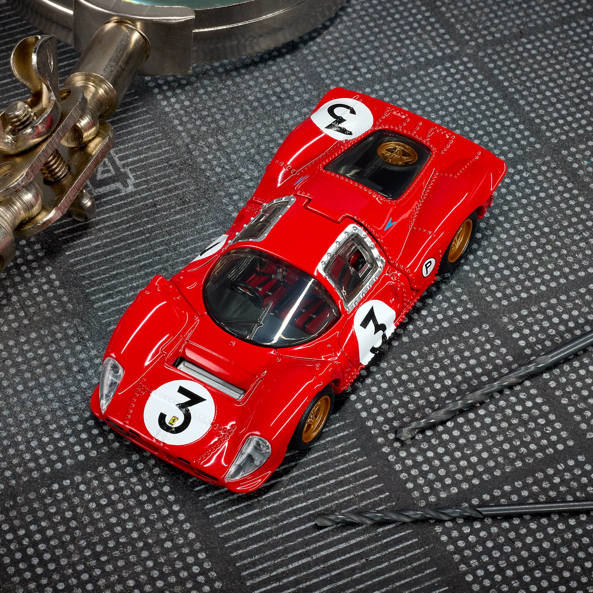 Hot Wheels Elite 64 1967 Ferrari 330 P4 - Image 9