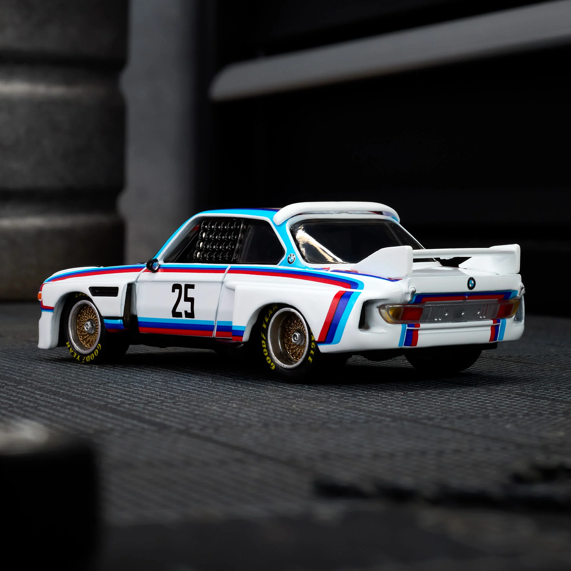 Hot Wheels Elite 64 1975 BMW 3.0 CSL Race - Image 4