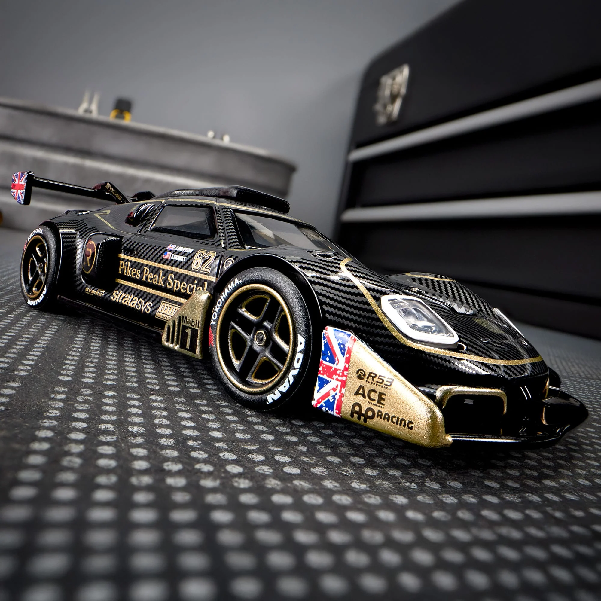 Hot Wheels Elite 64 Radford Type 62-2 Pikes Peak - Image 13