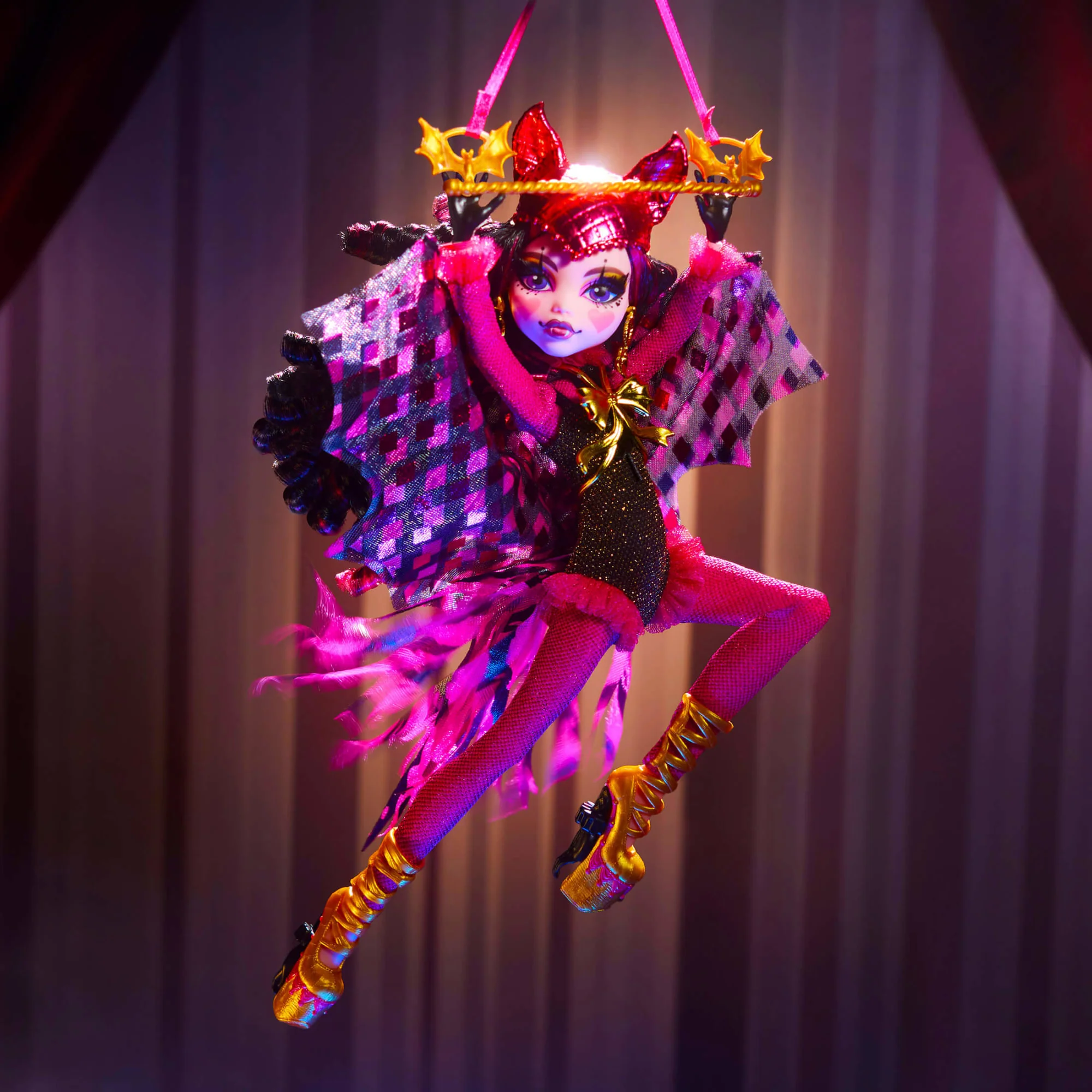 Monster High Freak Du Chic Draculaura Figure
