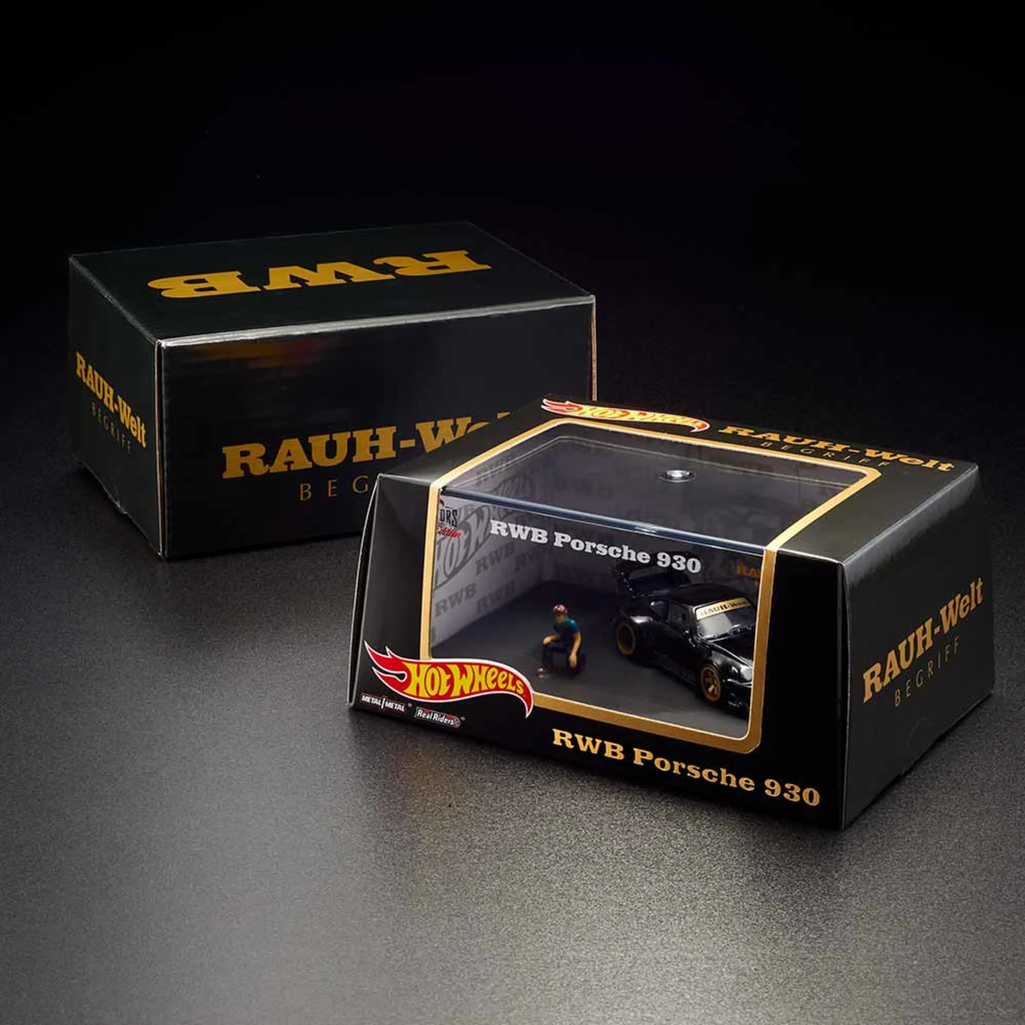 RLC Exclusive RWB Porsche 930 w/ Akira Nakai Figurine - Image 2