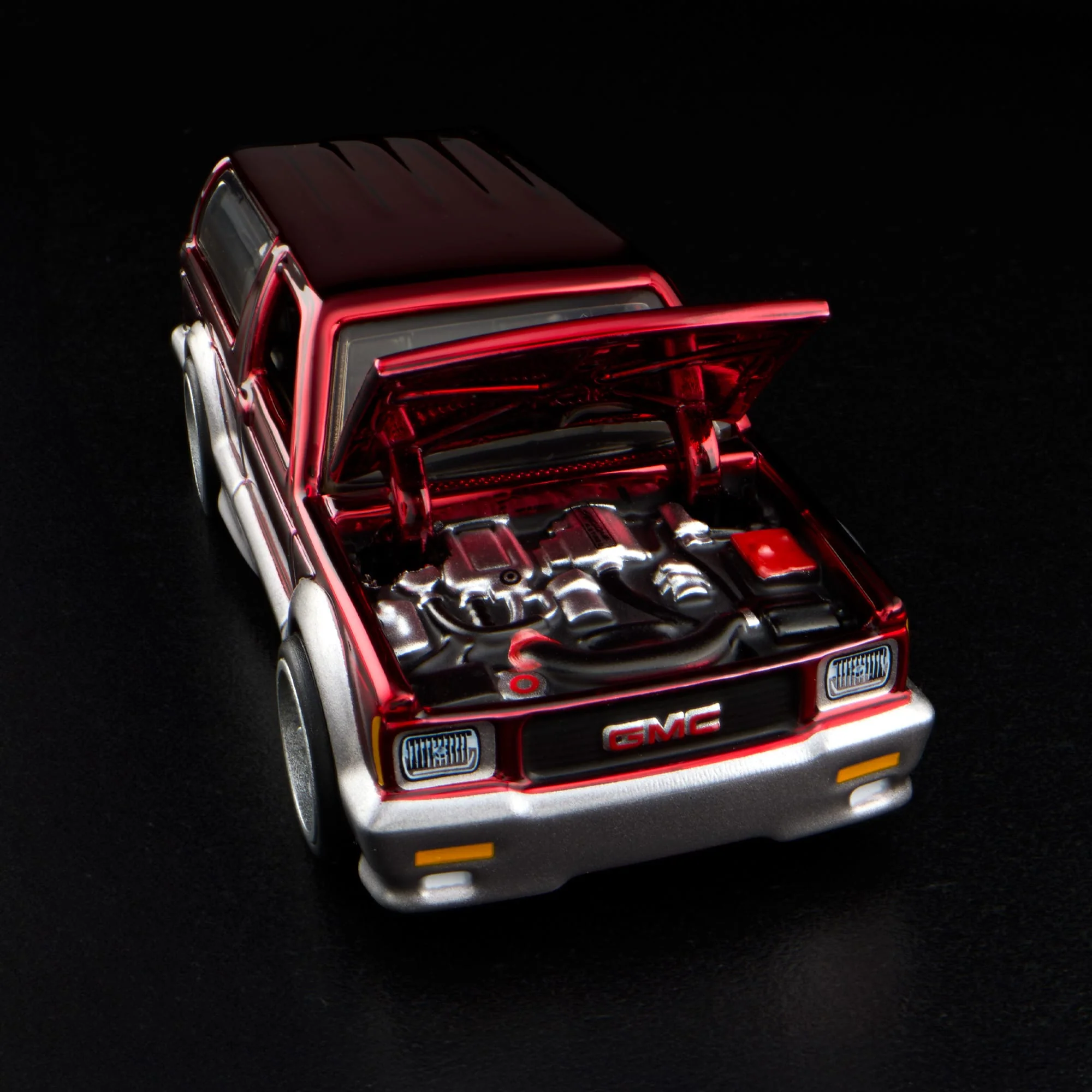 RLC 1992 GMC Typhoon - Image 11
